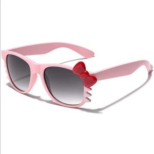 - ❤️pink retro Hello Kitty boho sunglasses